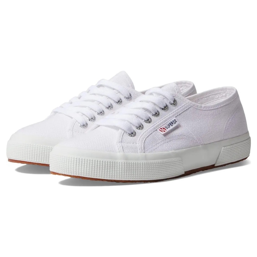 Superga 2750 Cotu Classic Sneakers in White, size 38
